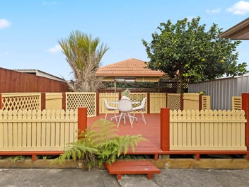 Vendor Has Bought – Must Be Sold!