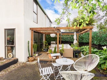 Affordable & Convenient in the Heart of Addington