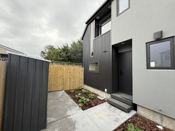 Image 1 of 20