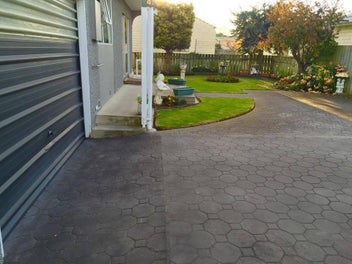 Image 1 of 6