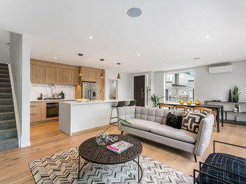Designer living in the heart of Panmure