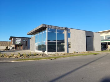 Image 1 of 14