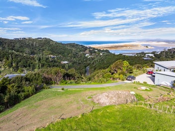 Rare, Coastal, 5127m2 with Sensational Views