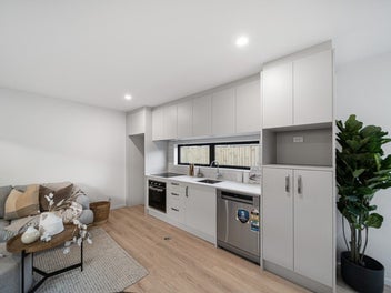 Top Location + Garage - Must Be Sold!