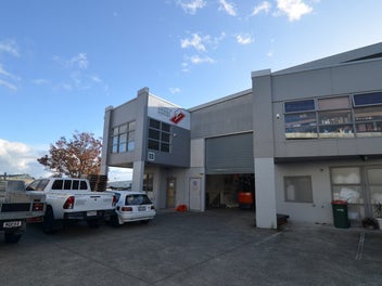 Image 1 of 8