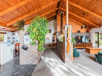 Your Private Oasis in the Heart of Leamington