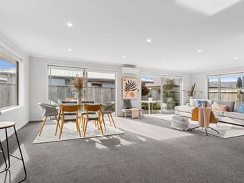 Modern Comfort - Great Location