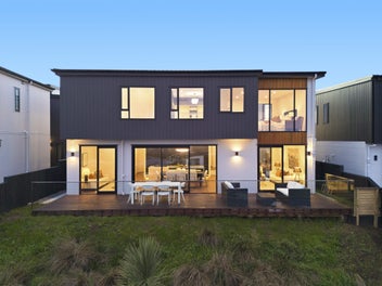 Welcome to Your Dream Home in Long Bay!