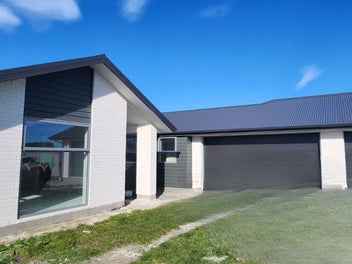 25 Da Vinci Ave - In Construction