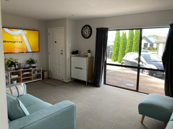 Family Home and Full Sized Section in Shirley!