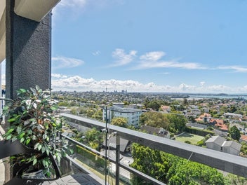 Best of Eppinghurst Views - NEW