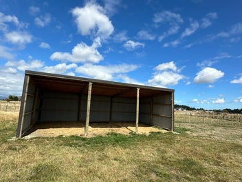 Image 1 of 7