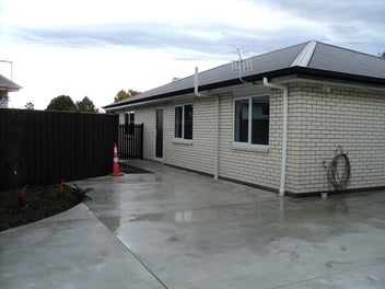 Image 1 of 18