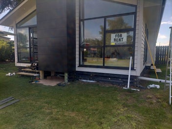 Image 1 of 8