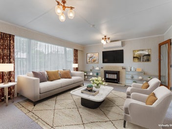 Charming Family Home - Prime Takaro Location