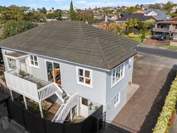 Beachside Bungalow – Opportunity Knocks