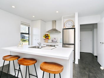 Impeccable Townhouse Awaits You