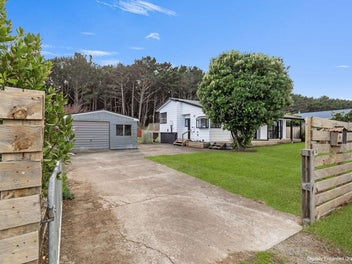 Sun, Space & Subdivision Potential by the Beach