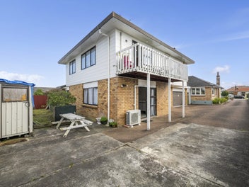 Two Families, One Happy Home - Your Parents Wi...