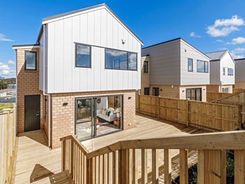 Prime Opportunity to Embrace Coastal Living