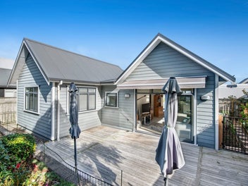 Stunning Modern Home with Impressive Curb Appeal!