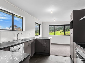 Lifestyle Living on Mountain Road