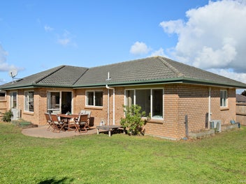 Single-Level Brick & Tile on Freehold Land