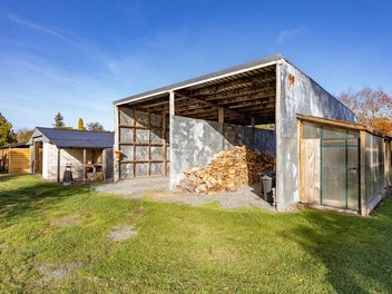 Modern Comfort Meets Sustainable Living!