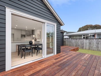 BRAND NEW Standalone Townhouses - move in now!