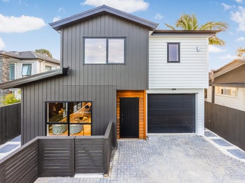 Freestanding brand-new home with extra parking