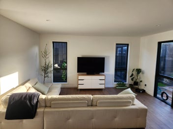 Image 1 of 7