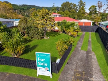 Image 1 of 28