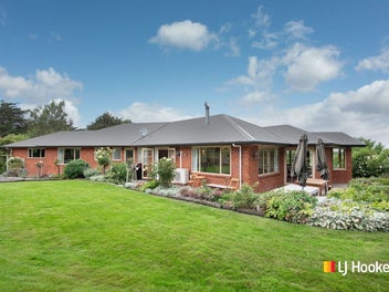 Exceptional Lifestyle Property