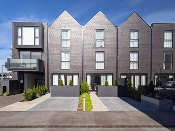 Stylish city living overlooking Cranmer Square