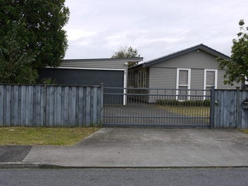 MORTGAGEE AUCTION