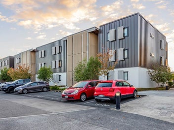 Smart, Stylish & Superbly Located - Vendor Say...