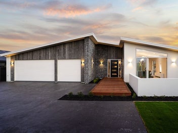 Exquisite Quality - Brand New Stunning Home