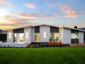 Exquisite Quality - Brand New Stunning Home