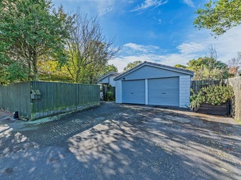 Spacious Family Home, 3 Bathrooms + Room to Grow!
