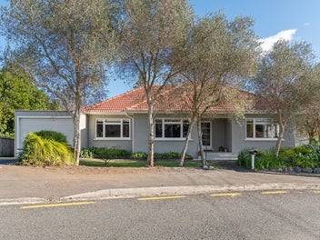 Image 1 of 18
