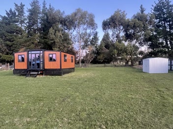 Brand New 2 Bedroom Tiny Home on Spacious Section