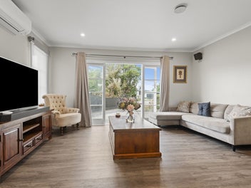 Refreshed and ready! Great garaging