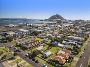 Prime Development Opportunity in Downtown Mount