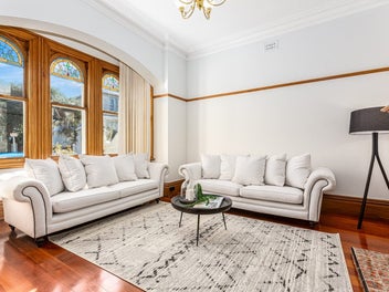 A HERITAGE MASTERPIECE IN MOUNT VICTORIA