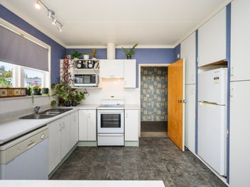 Spacious home - desirable location
