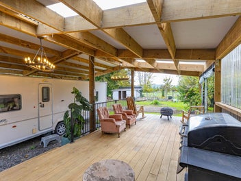 Large Family Home with Rural Views in Manunui