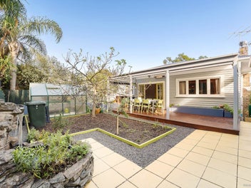 Classic Charm in Prime Mt Eden DGZ