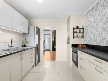Act Fast, Taradale Gem