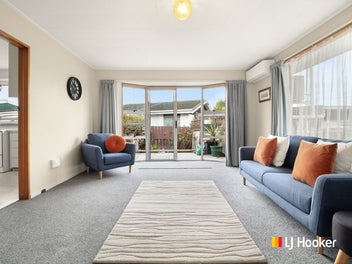 Sunny 2 Bedroom Front Unit - Priced to Move!