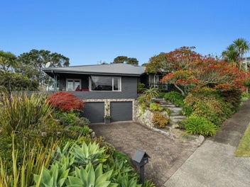 Coastal Elegance Meets Bushland Serenity